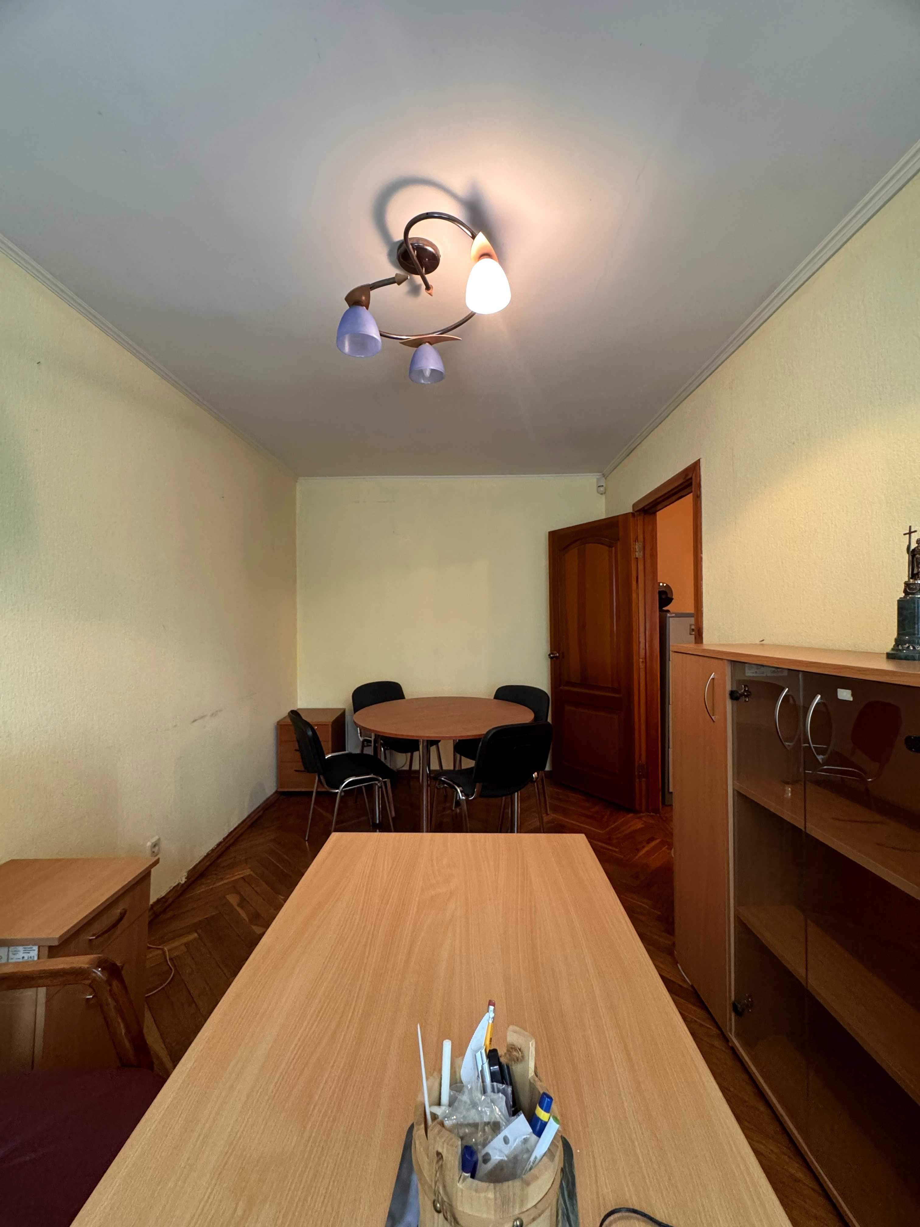 Оренда комерційного приміщення, 45 м², Печерський р-н 3
