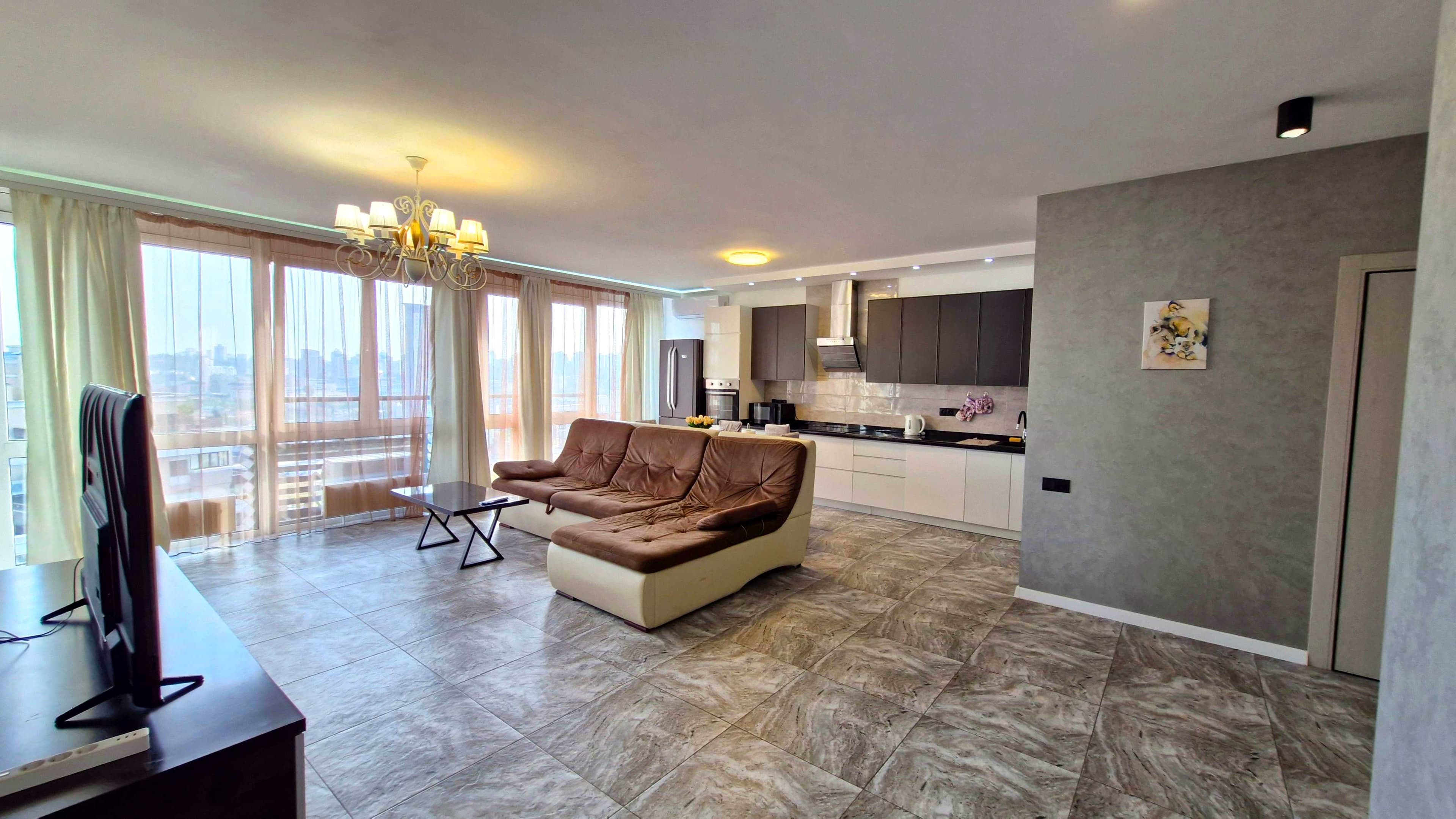 Оренда 3-кімнатної квартири, 97 м², ЖК «Хоффманн Хаус» 1