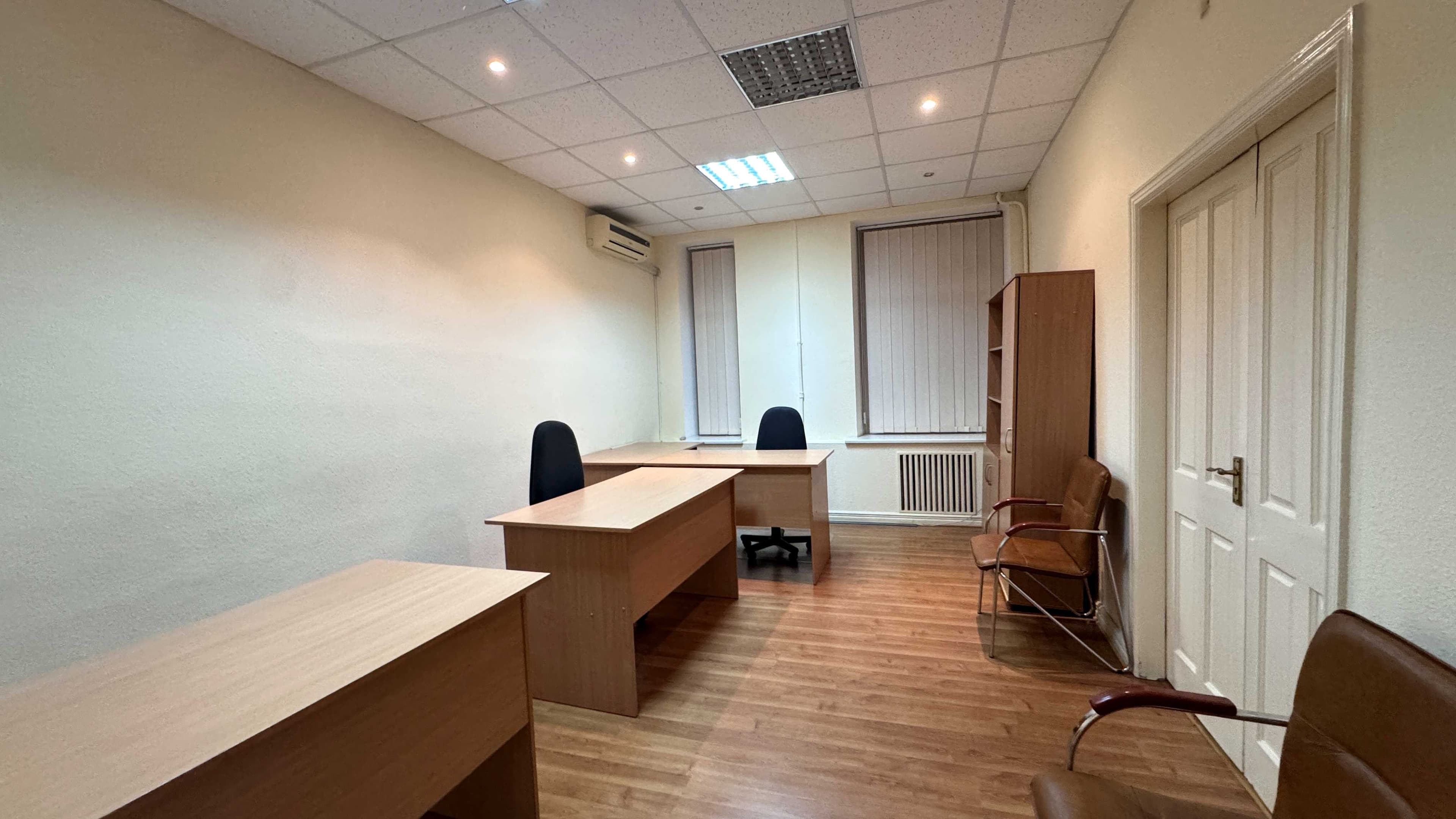 Оренда комерційного приміщення, 60 м², Печерський р-н 3