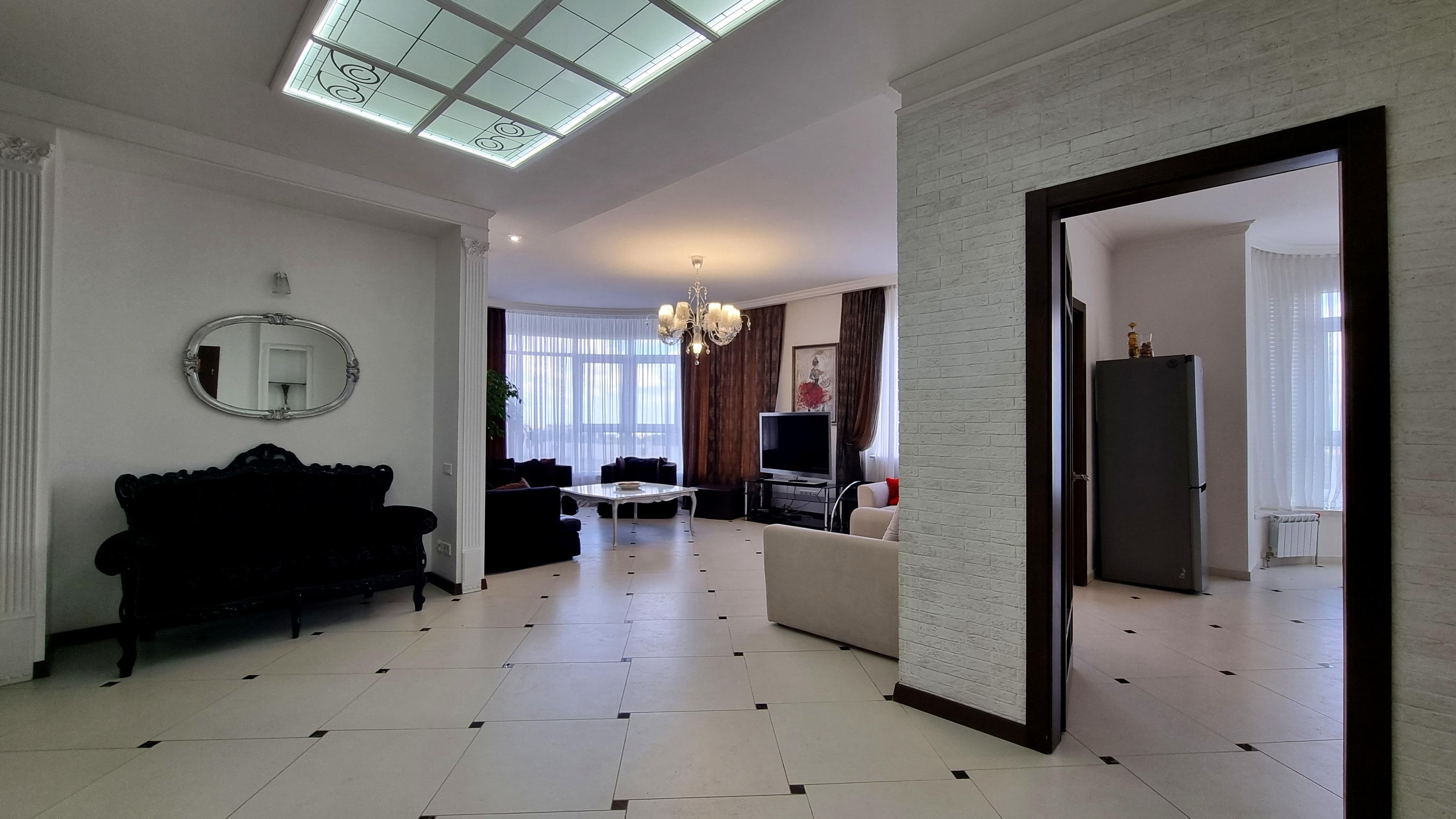 Оренда 4-кімнатної квартири, 152 м², Печерський р-н 4