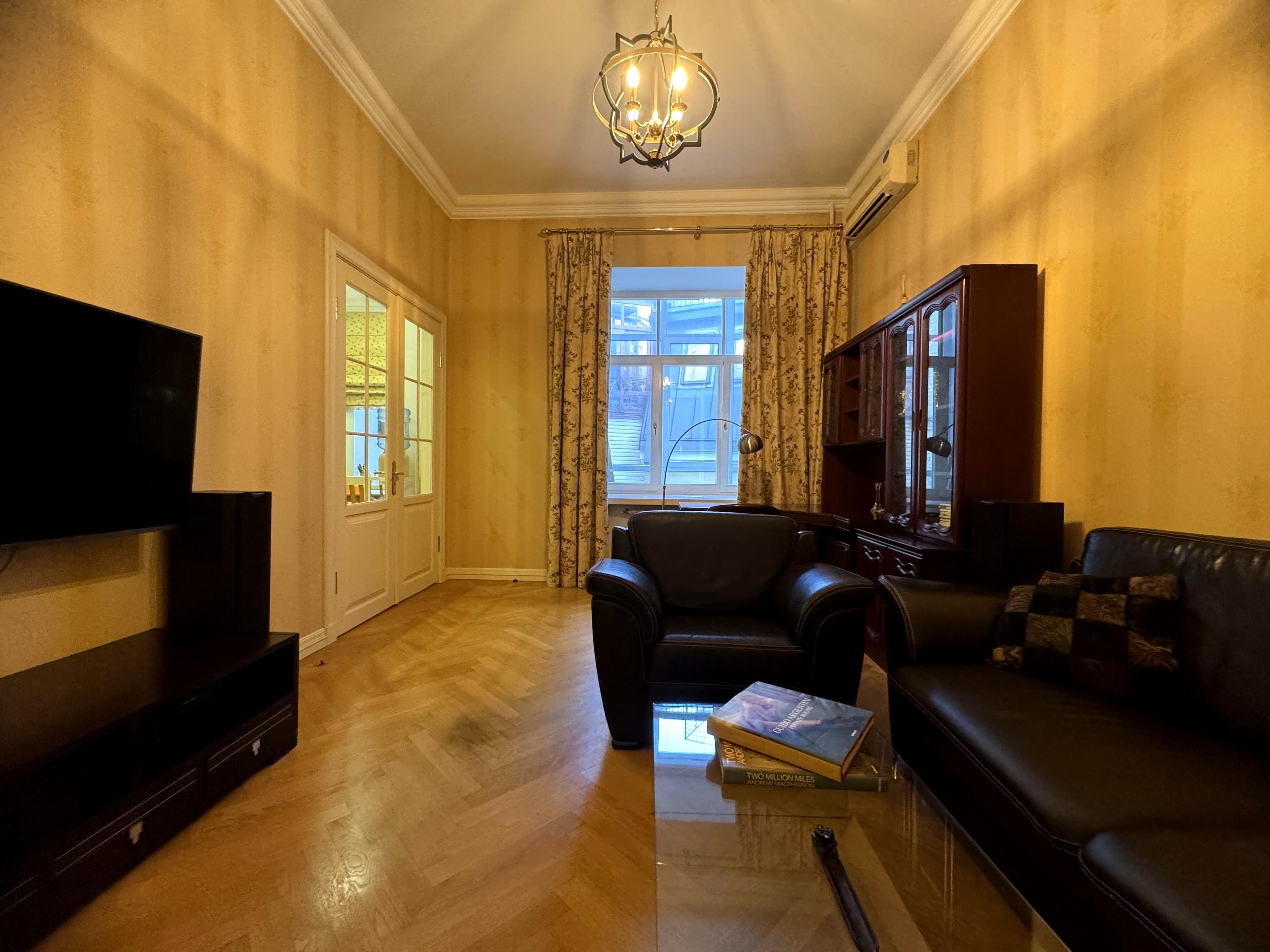 Оренда 2-кімнатної квартири, 75 м², Подільський р-н 3