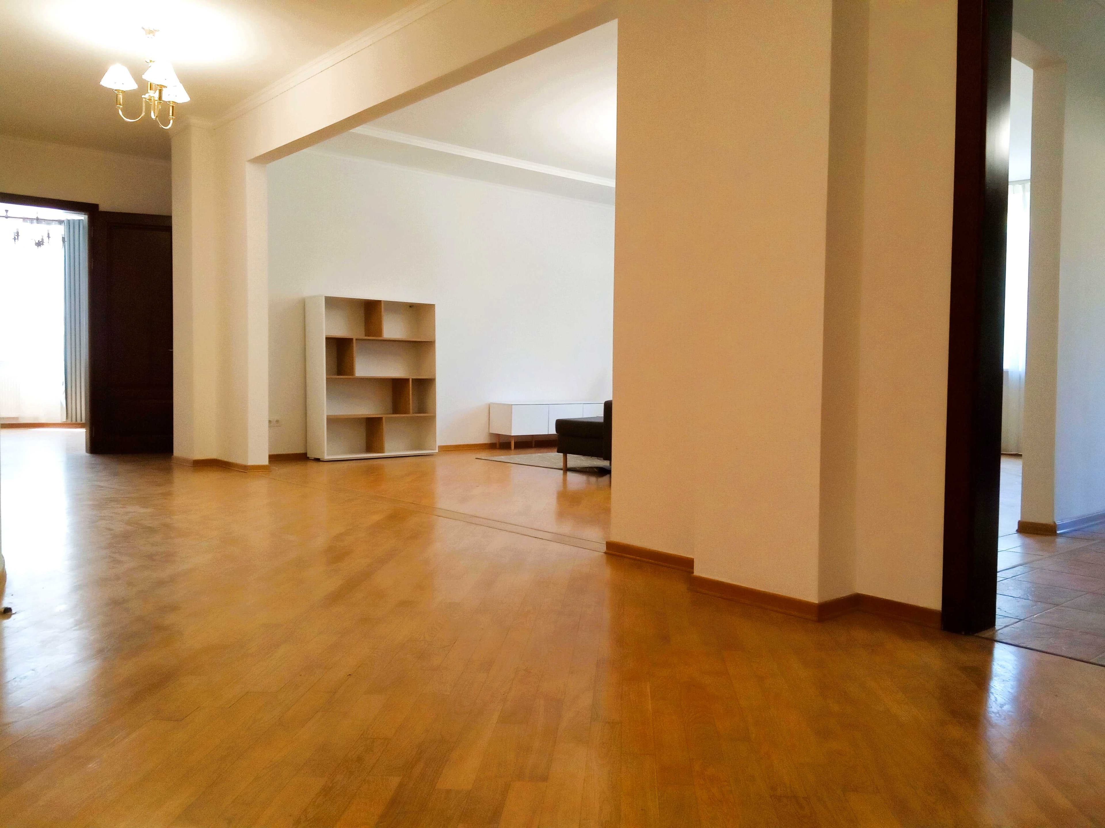 Оренда 3-кімнатної квартири, 155 м², Шевченківський р-н 4
