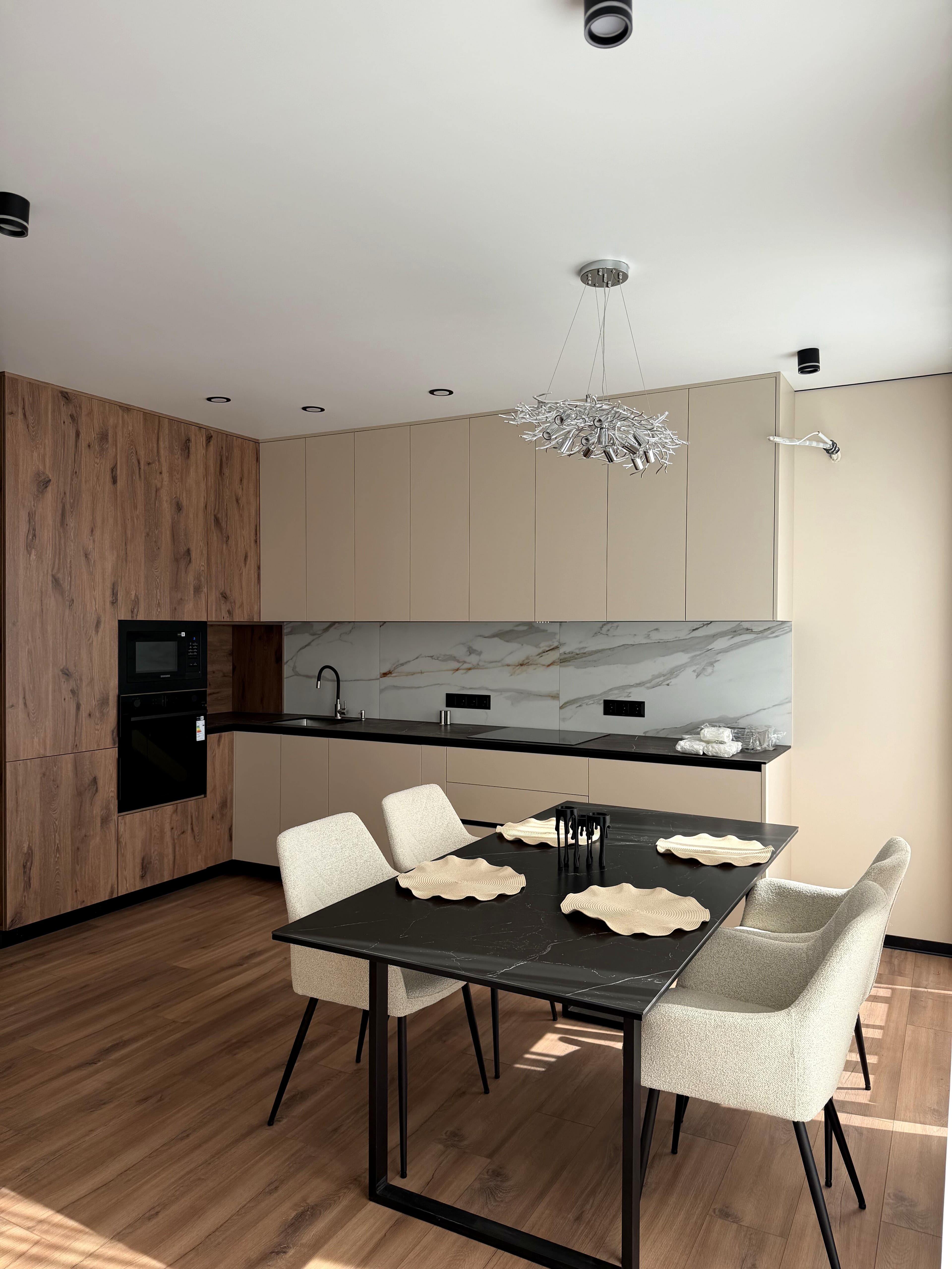 Оренда 3-кімнатної квартири, 80.5 м², ЖК «Dibrova Park» 1