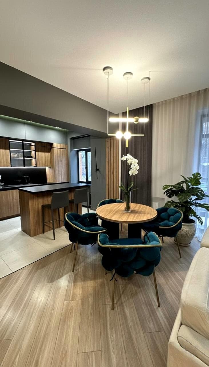 Оренда 2-кімнатної квартири, 67 м², Голосіївський р-н 1