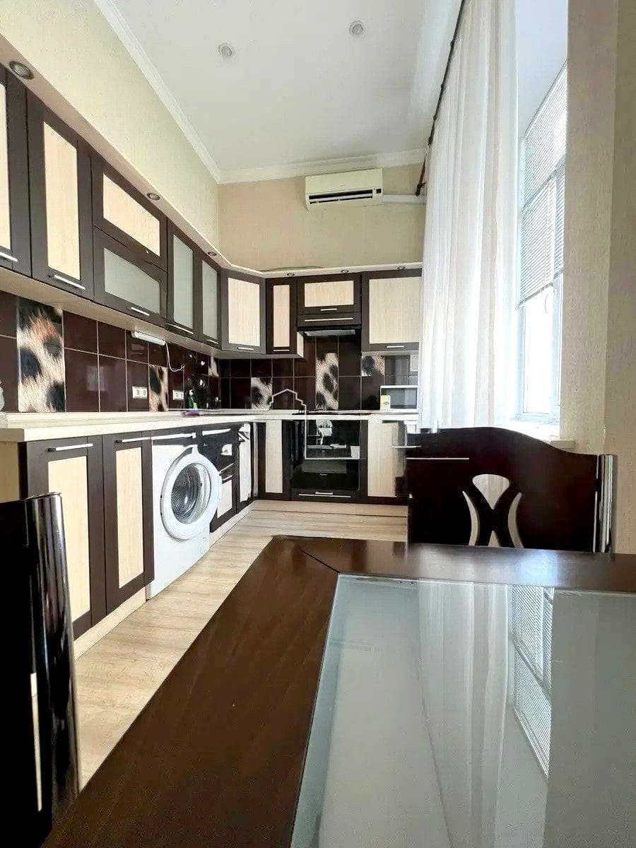 Оренда 2-кімнатної квартири, 80 м², Печерський р-н 3