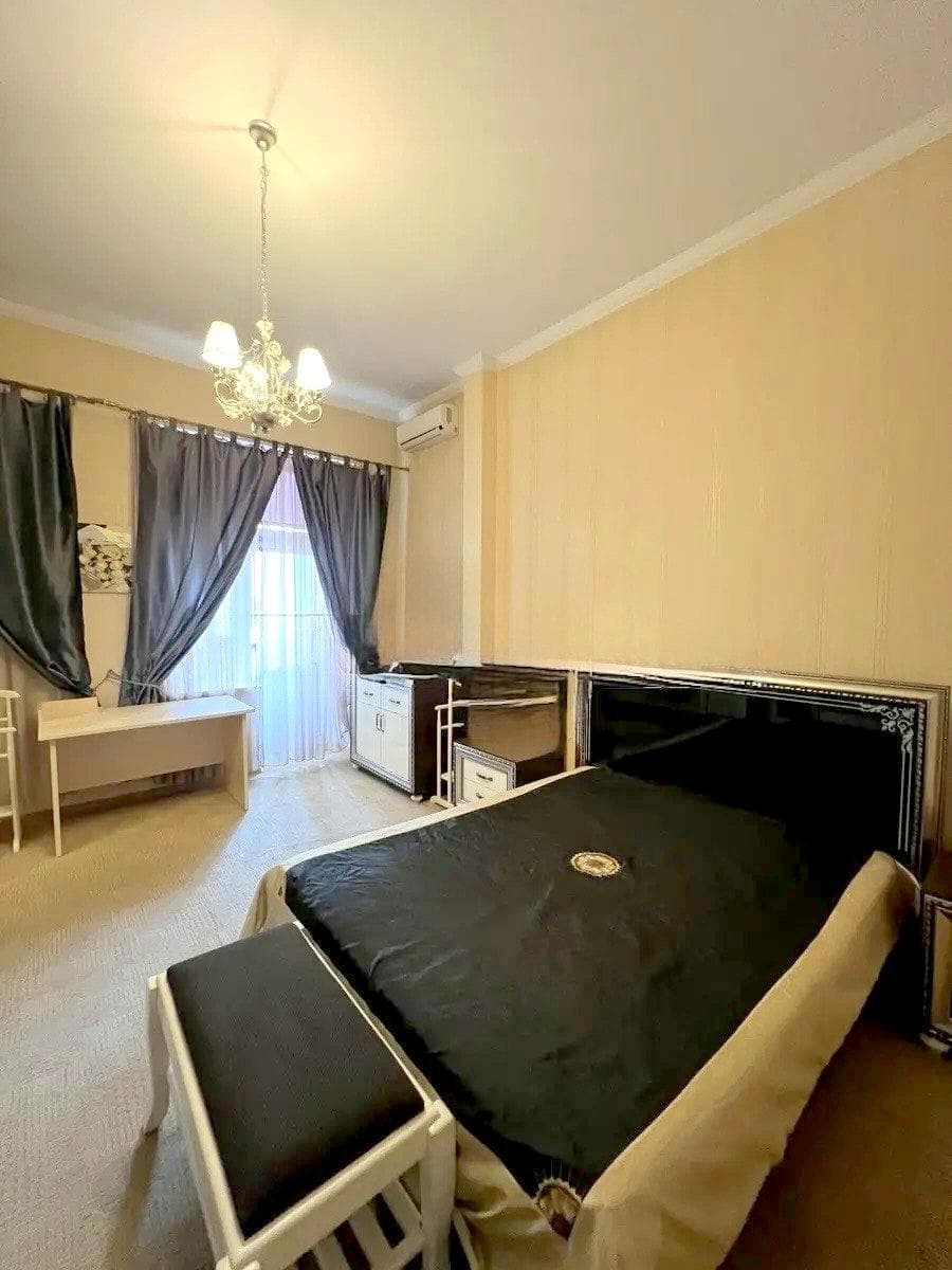 Оренда 2-кімнатної квартири, 80 м², Печерський р-н 5