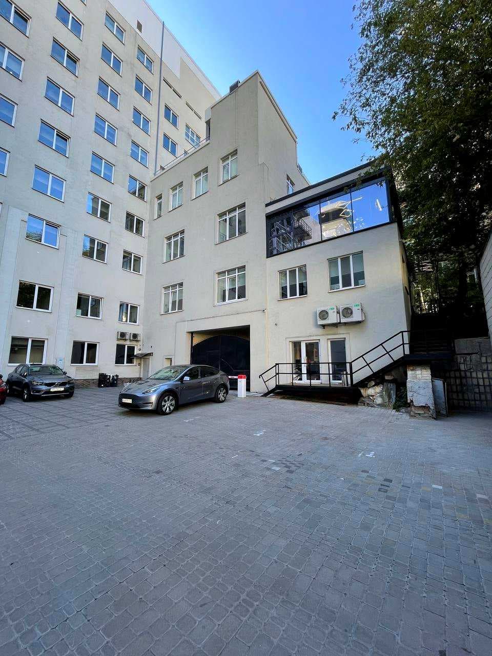 Оренда комерційного приміщення, 80 м², Шевченківський р-н 3