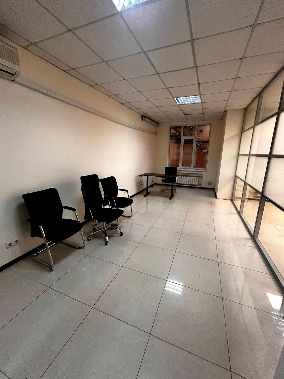 Оренда комерційного приміщення, 87 м², Шевченківський р-н 3