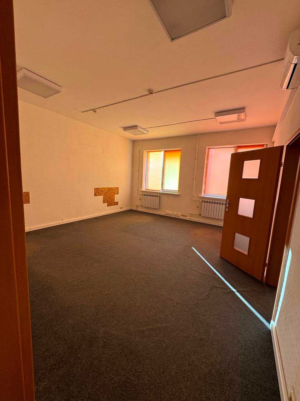 Оренда комерційного приміщення, 115 м², Шевченківський р-н 4