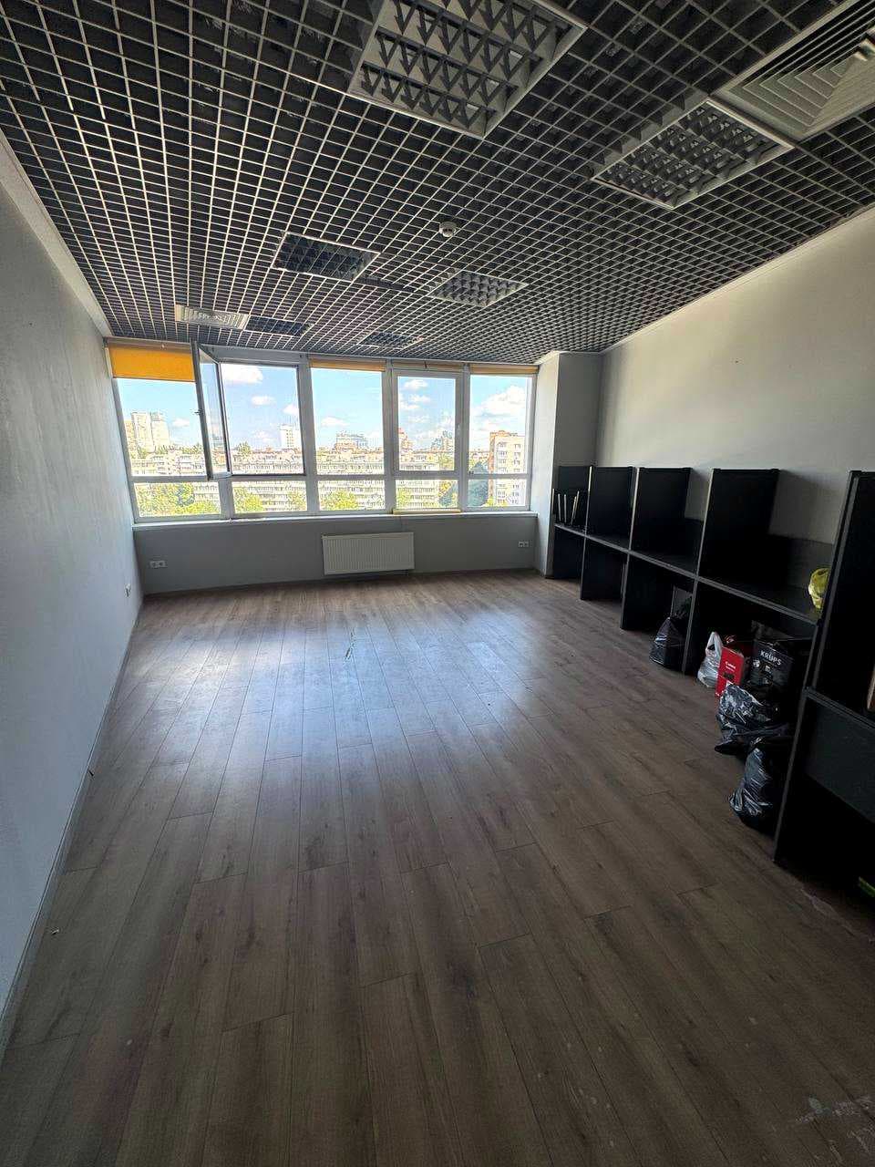 Оренда комерційного приміщення, 200 м², ЖК «Хвиля» 3