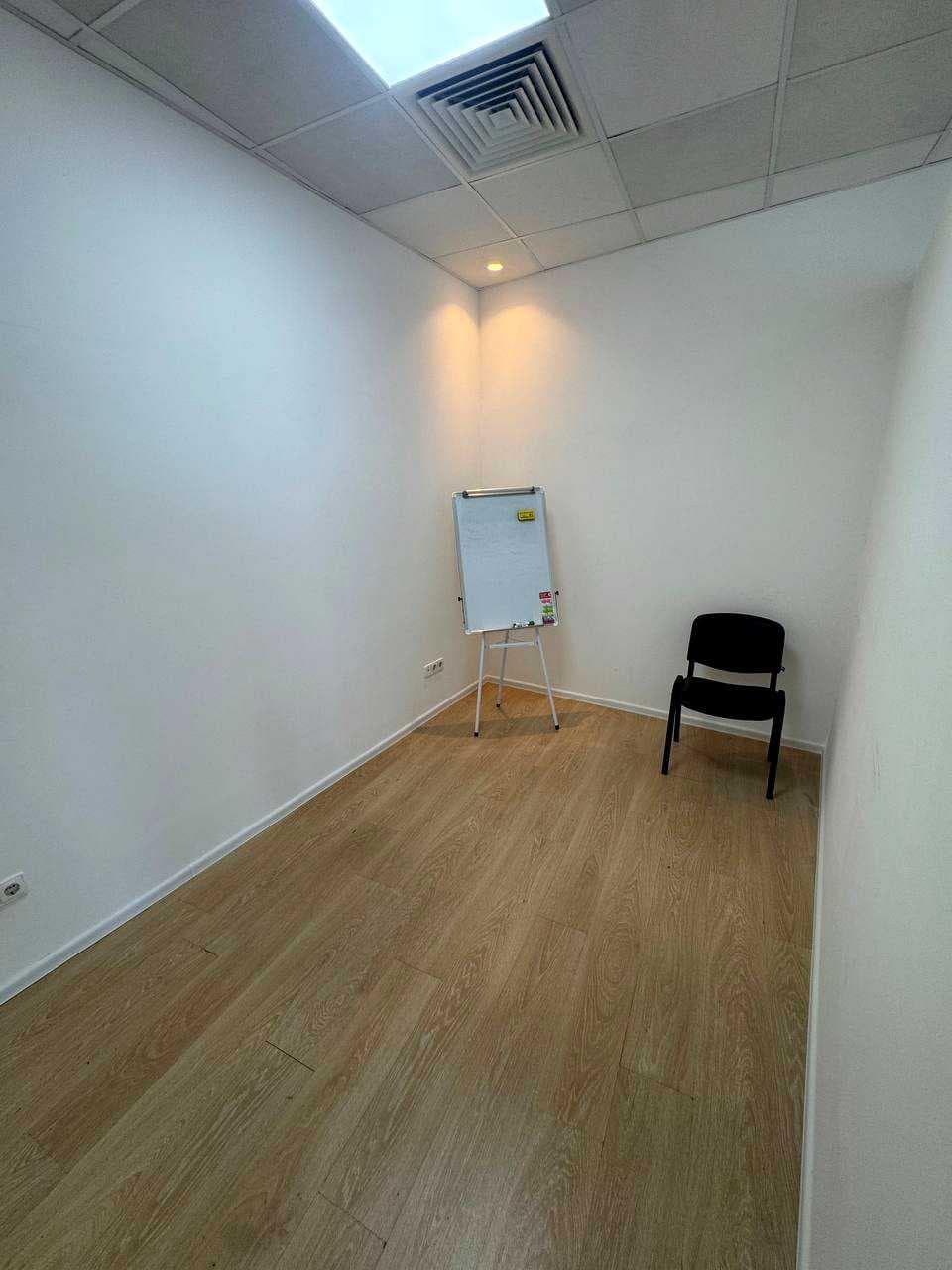 Оренда комерційного приміщення, 140 м², ЖК «Бізнес-центр «Хвиля»» 5